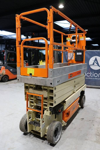JLG 2630 ES - Scissor lift: picture 5 JLG 2630 ES - Scissor lift: picture 5