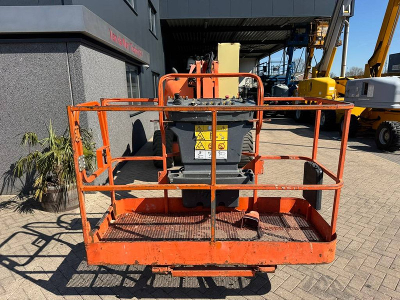 JLG 450AJ - Articulated boom: picture 5 JLG 450AJ - Articulated boom: picture 5
