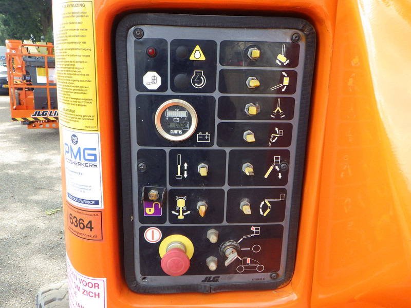 JLG E400AJPN - Telescopic boom: picture 5 JLG E400AJPN - Telescopic boom: picture 5