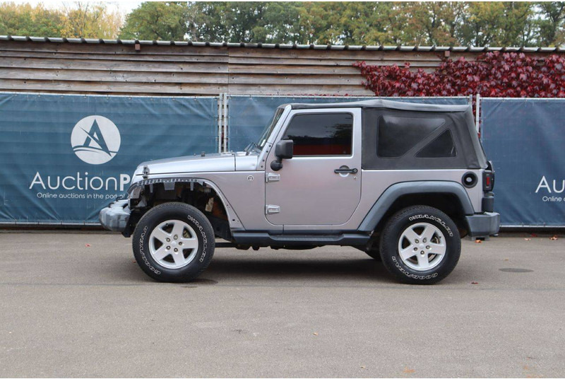 Jeep Wrangler Sport - SUV: picture 2 Jeep Wrangler Sport - SUV: picture 2