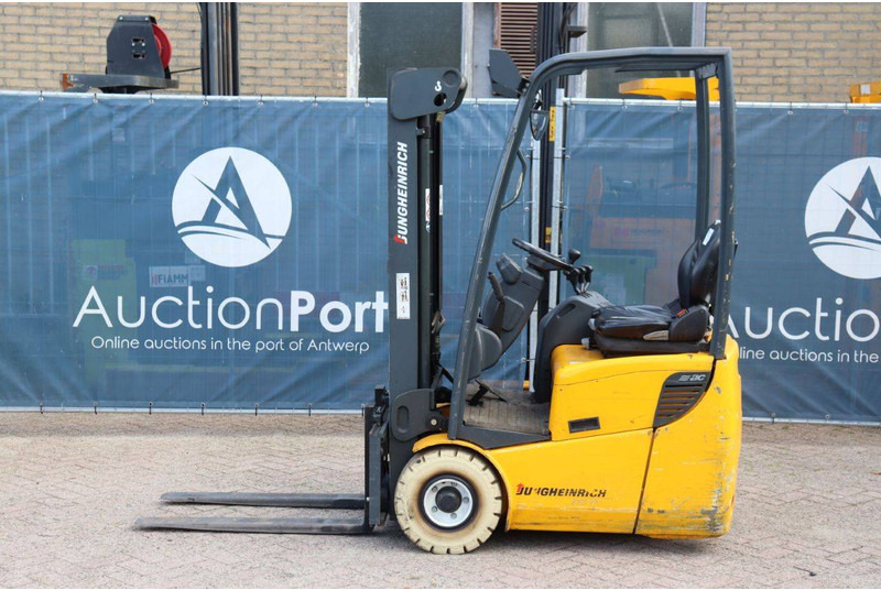 Jungheinrich - Electric forklift: picture 2 Jungheinrich - Electric forklift: picture 2