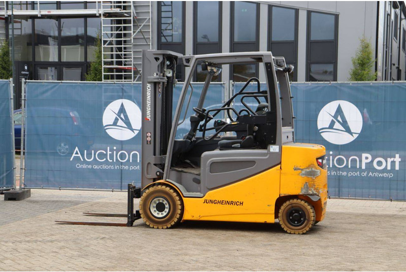 Jungheinrich EFG 425S - Electric forklift: picture 3 Jungheinrich EFG 425S - Electric forklift: picture 3