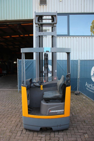 Jungheinrich ETV 214 - Reach truck: picture 4 Jungheinrich ETV 214 - Reach truck: picture 4