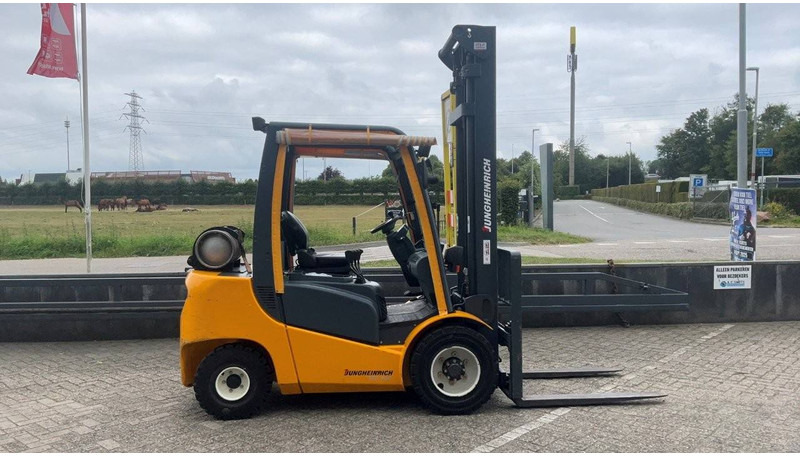 Jungheinrich TFG 430 - LPG forklift: picture 1 Jungheinrich TFG 430 - LPG forklift: picture 1