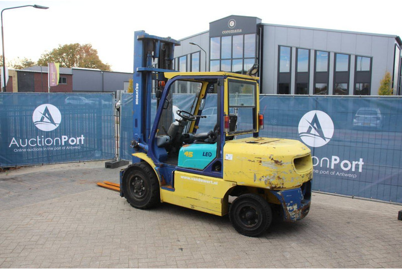 Komatsu FD45T-7 - Electric forklift: picture 3 Komatsu FD45T-7 - Electric forklift: picture 3