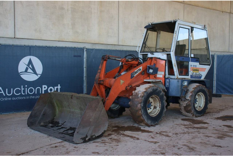 Wheel loader Kubota R510: picture 8