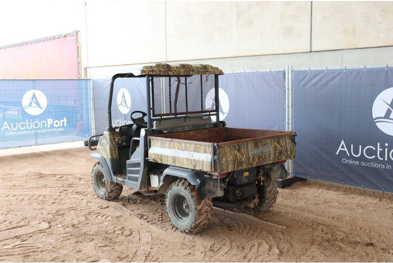 Kubota RTV900 - Golf cart: picture 3 Kubota RTV900 - Golf cart: picture 3