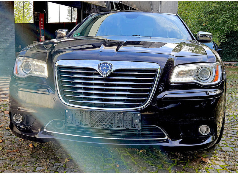 Lancia Thema (II) 3.0 V6 CRD - Sedan: picture 4 Lancia Thema (II) 3.0 V6 CRD - Sedan: picture 4