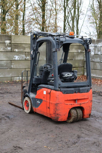Linde E14-02 - Electric forklift: picture 4 Linde E14-02 - Electric forklift: picture 4