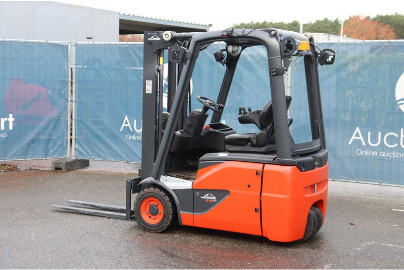 Linde E15-02 - Electric forklift: picture 3 Linde E15-02 - Electric forklift: picture 3