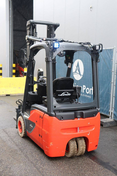 Linde E15-02 - Electric forklift: picture 4 Linde E15-02 - Electric forklift: picture 4