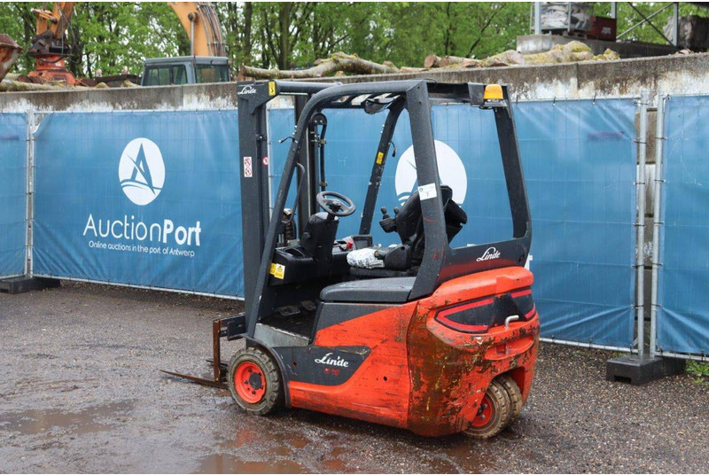 Linde E16C - Electric forklift: picture 3 Linde E16C - Electric forklift: picture 3