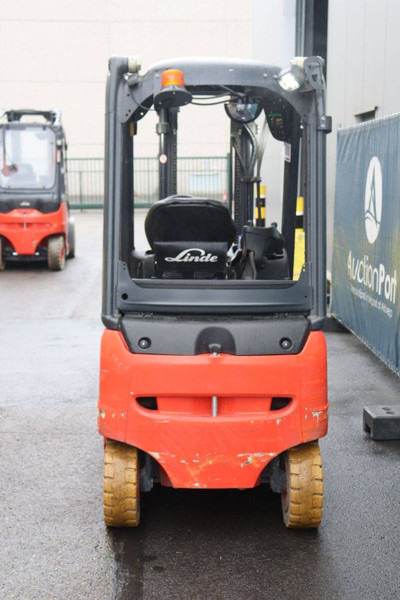 Linde E18PH-02 - Electric forklift: picture 5 Linde E18PH-02 - Electric forklift: picture 5