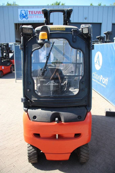 Linde E20PH-02 - Electric forklift: picture 4 Linde E20PH-02 - Electric forklift: picture 4
