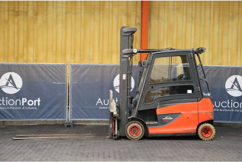 Linde E25HL-01/600 - Electric forklift: picture 2 Linde E25HL-01/600 - Electric forklift: picture 2