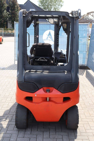 Linde E25L-01 - Electric forklift: picture 5 Linde E25L-01 - Electric forklift: picture 5