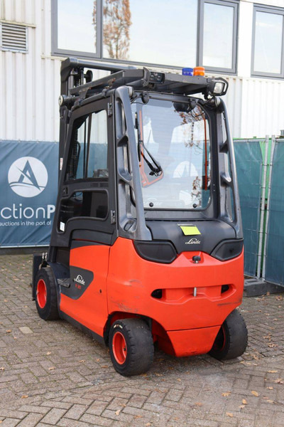 Linde E30H-01/600 - Electric forklift: picture 4 Linde E30H-01/600 - Electric forklift: picture 4