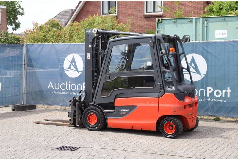 Linde E30L-01 - Electric forklift: picture 3 Linde E30L-01 - Electric forklift: picture 3