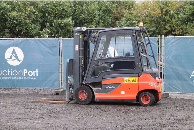 Linde E30L-01 - Electric forklift: picture 3 Linde E30L-01 - Electric forklift: picture 3