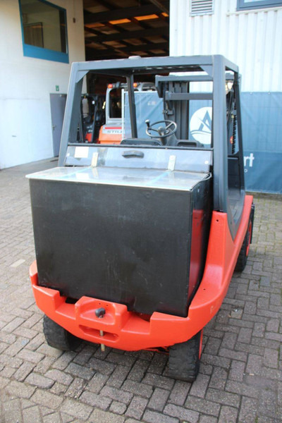 Linde E35P - Electric forklift: picture 5 Linde E35P - Electric forklift: picture 5