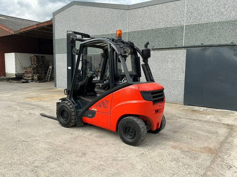 Linde H30D-02 - Diesel forklift: picture 3 Linde H30D-02 - Diesel forklift: picture 3