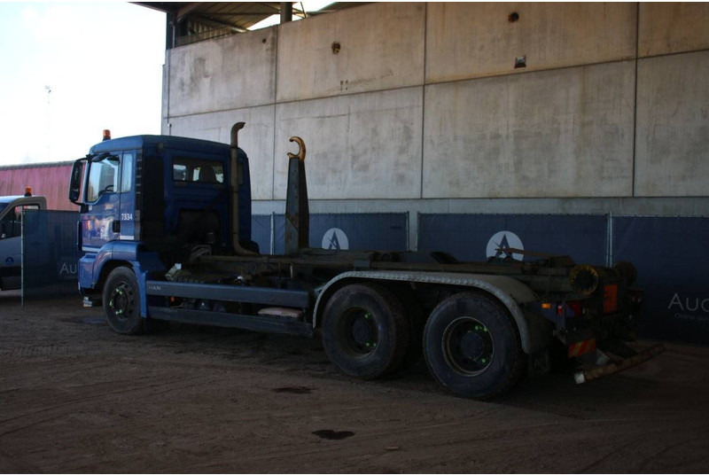 MAN TGS 33.360 - Hook lift truck: picture 3 MAN TGS 33.360 - Hook lift truck: picture 3