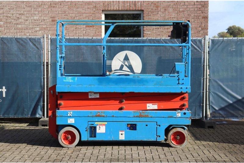 Mantall XE 80 C - Scissor lift: picture 2 Mantall XE 80 C - Scissor lift: picture 2