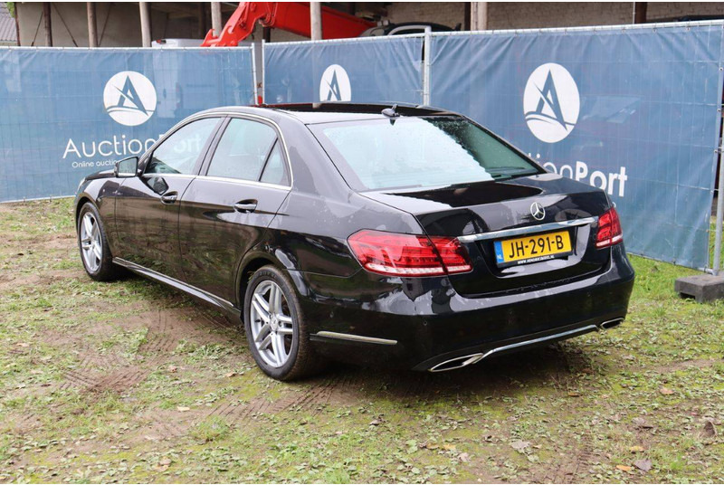 Mercedes-Benz E-Klasse 350 BLUETEC - Sedan: picture 4 Mercedes-Benz E-Klasse 350 BLUETEC - Sedan: picture 4