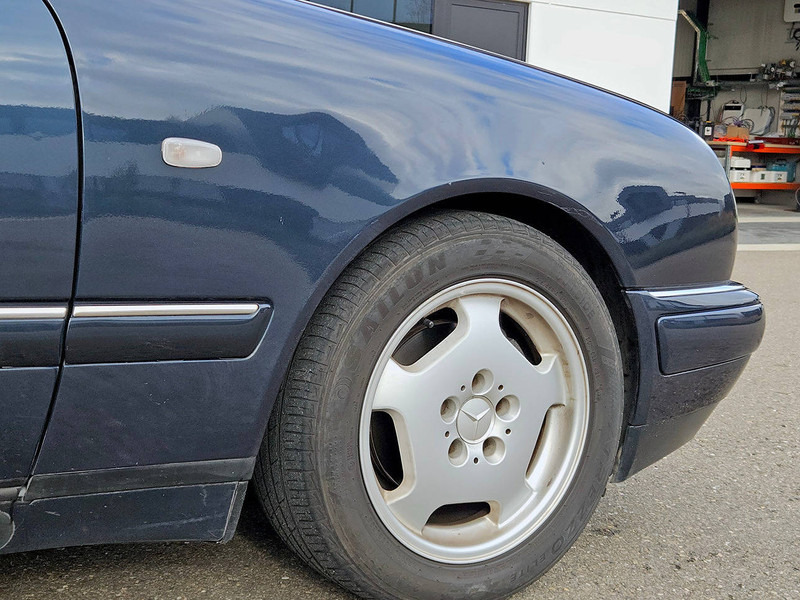 Mercedes-Benz E-Klasse (W210) _ 300 D Automatic - Sedan: picture 5 Mercedes-Benz E-Klasse (W210) _ 300 D Automatic - Sedan: picture 5