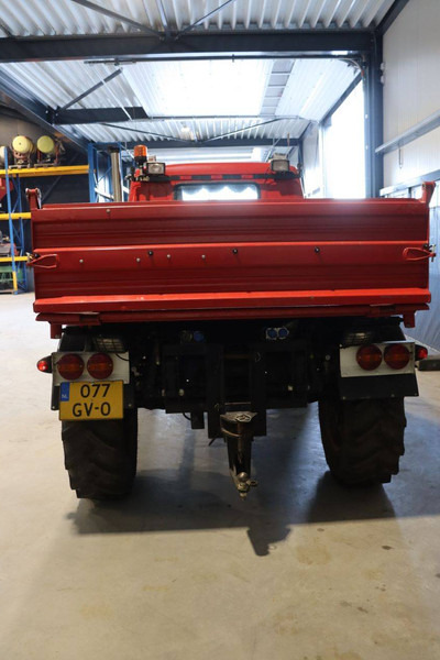 Mercedes-Benz Unimog 406 - Dropside/ Flatbed truck: picture 5 Mercedes-Benz Unimog 406 - Dropside/ Flatbed truck: picture 5