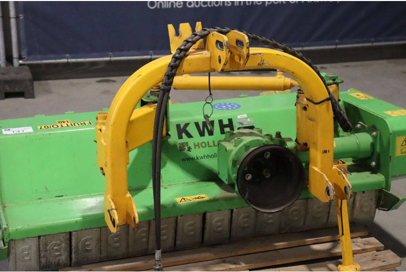 Garden mower New Holland FRUTTO-07 140: picture 9 Garden mower New Holland FRUTTO-07 140: picture 9