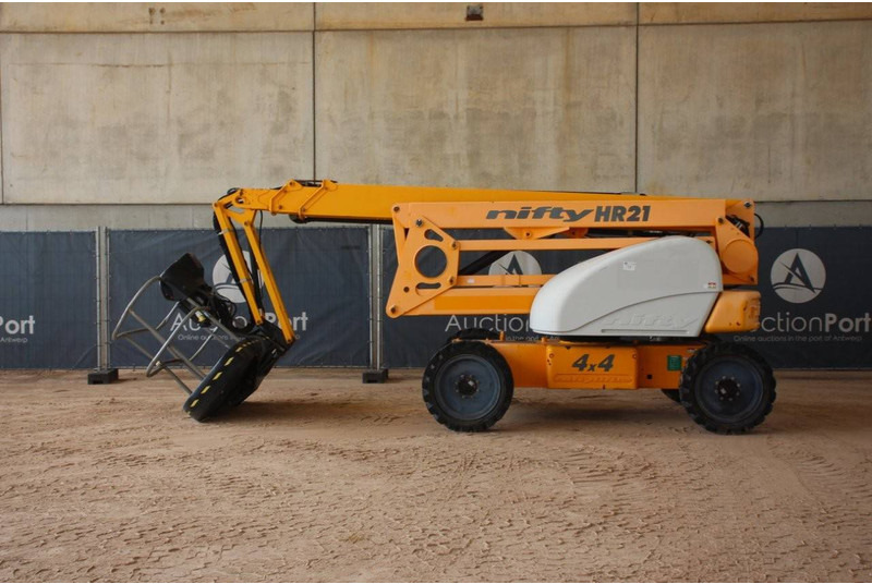 Niftylift HR21 D 4X4 - Articulated boom: picture 2 Niftylift HR21 D 4X4 - Articulated boom: picture 2