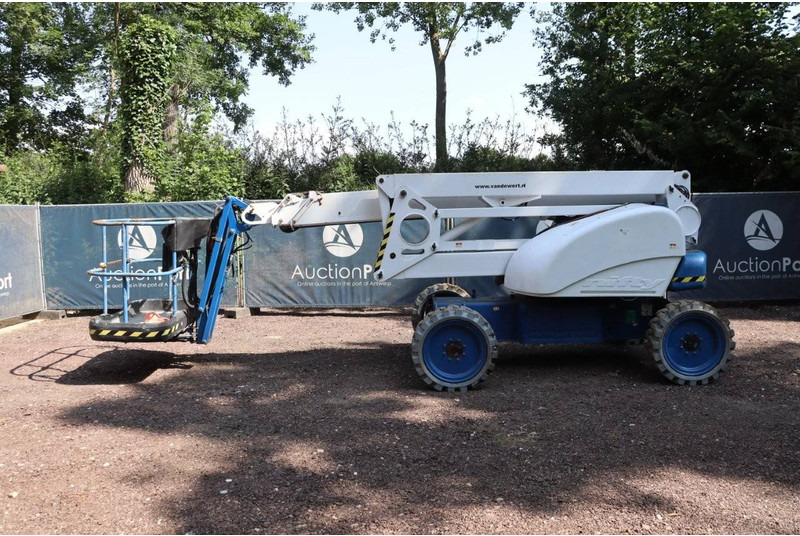 Niftylift HR21D 4x4 - Articulated boom: picture 2 Niftylift HR21D 4x4 - Articulated boom: picture 2