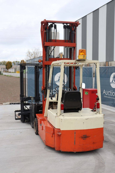 Nissan  - Electric forklift: picture 4 Nissan  - Electric forklift: picture 4