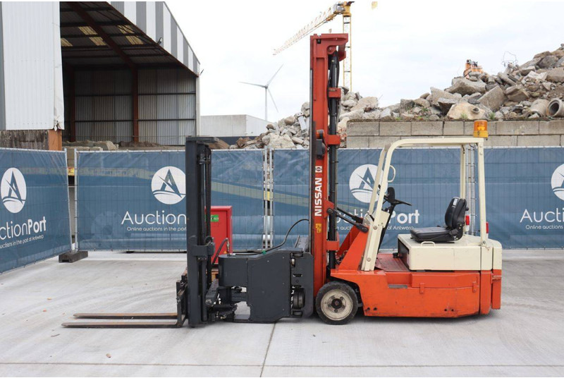 Nissan  - Electric forklift: picture 2 Nissan  - Electric forklift: picture 2