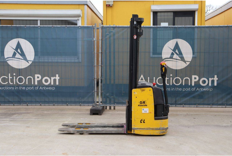 OM Carrelli CL 10.50 - Stacker: picture 2 OM Carrelli CL 10.50 - Stacker: picture 2