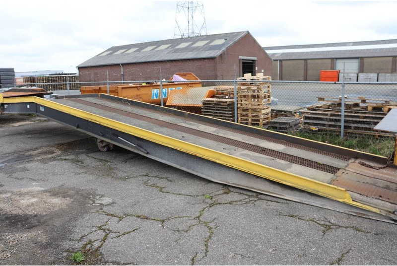 OP RY BRUG - Dropside/ Flatbed trailer: picture 2 OP RY BRUG - Dropside/ Flatbed trailer: picture 2