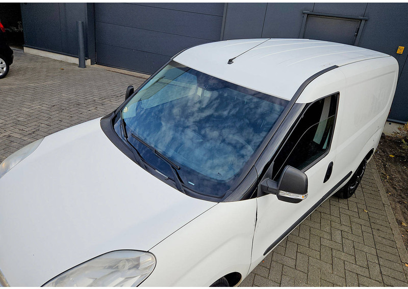 Opel Combo 1.3 CDTI - Panel van: picture 3 Opel Combo 1.3 CDTI - Panel van: picture 3