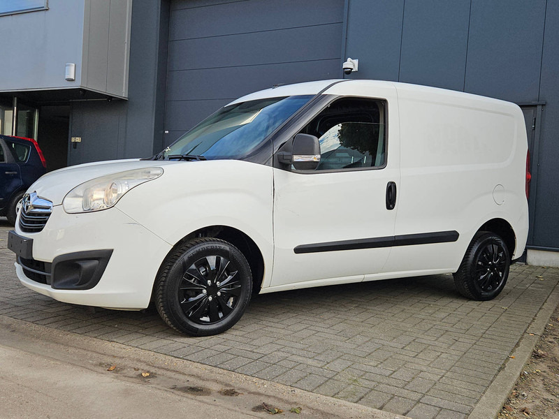 Opel Combo 1.3 CDTI - Panel van: picture 2 Opel Combo 1.3 CDTI - Panel van: picture 2