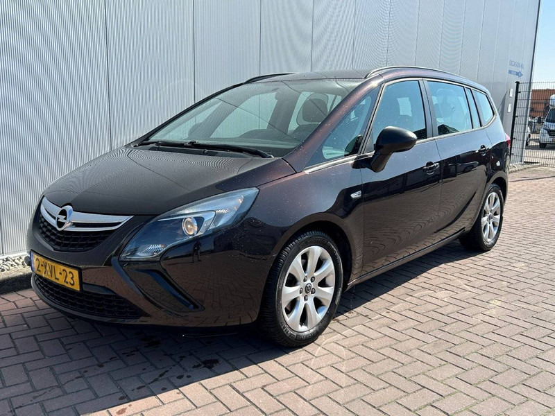 Opel Zafira 1.4 Tourer Business+ - Car: picture 1 Opel Zafira 1.4 Tourer Business+ - Car: picture 1