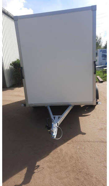POWERTRAILER - Closed box trailer: picture 2 POWERTRAILER - Closed box trailer: picture 2