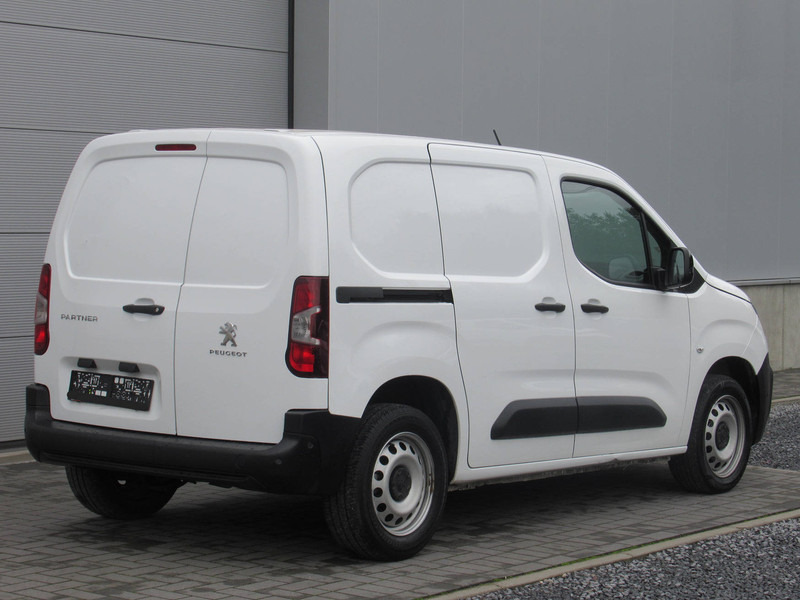 Peugeot Partner 1.5 BlueHDi Automatic - Panel van: picture 4 Peugeot Partner 1.5 BlueHDi Automatic - Panel van: picture 4