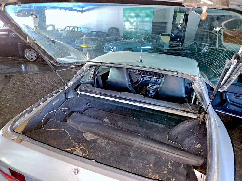 Sedan Porsche 944 Turbo: picture 15