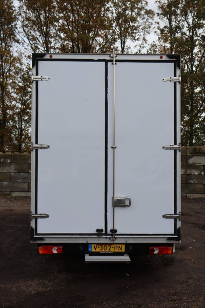 Renault Master - Refrigerated van: picture 5 Renault Master - Refrigerated van: picture 5