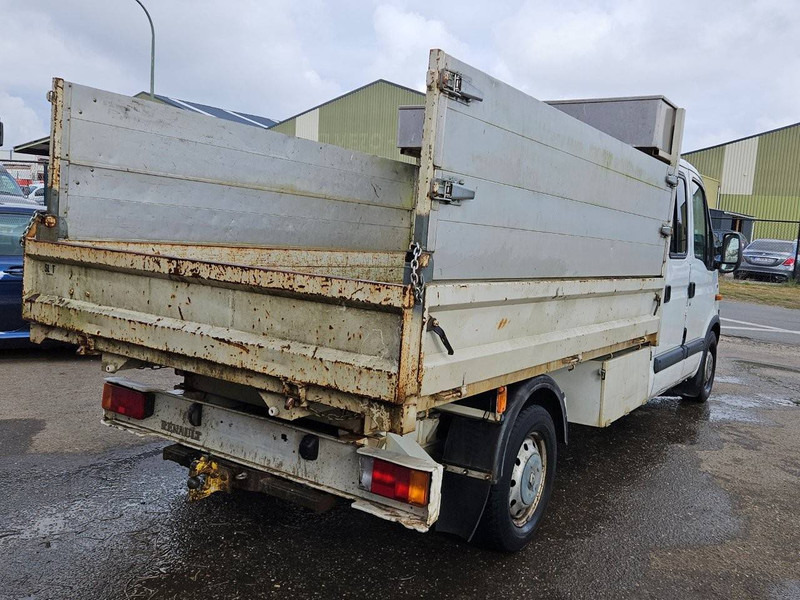 Renault Master (II - phase 2) 2.5 dCi - Tipper van: picture 2 Renault Master (II - phase 2) 2.5 dCi - Tipper van: picture 2