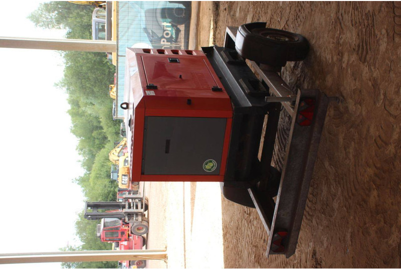 SDMO R22 - Generator set: picture 5 SDMO R22 - Generator set: picture 5