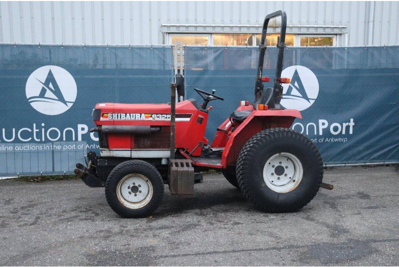 Shibaura S325 - Farm tractor: picture 1 Shibaura S325 - Farm tractor: picture 1
