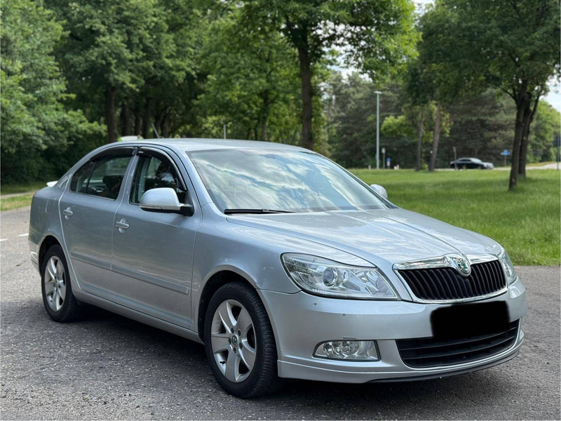 Škoda Octavia 1.6 TDI - Sedan: picture 3 Škoda Octavia 1.6 TDI - Sedan: picture 3