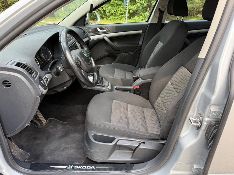 Sedan Škoda Octavia 1.6 TDI: picture 13