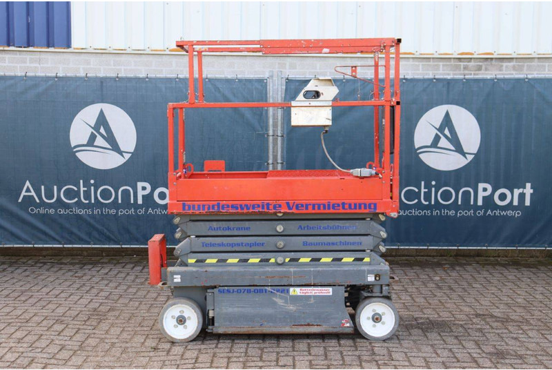 Skyjack SJ 3219 - Scissor lift: picture 2 Skyjack SJ 3219 - Scissor lift: picture 2
